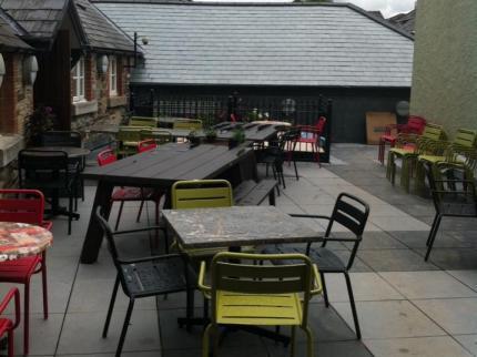 塔维斯托克 The Queen'S Head Wetherspoon酒店 外观 照片